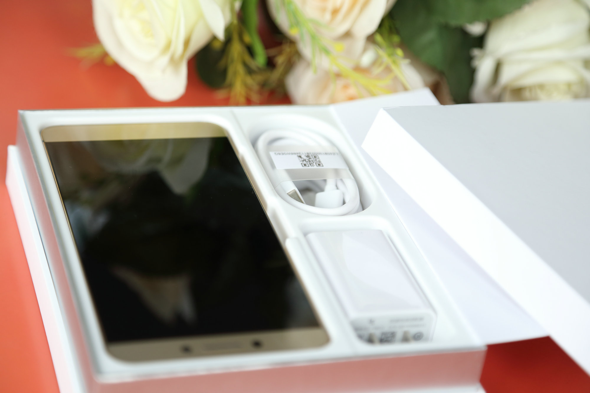 保护脆弱的手机屏幕,跟电子设备说拜拜