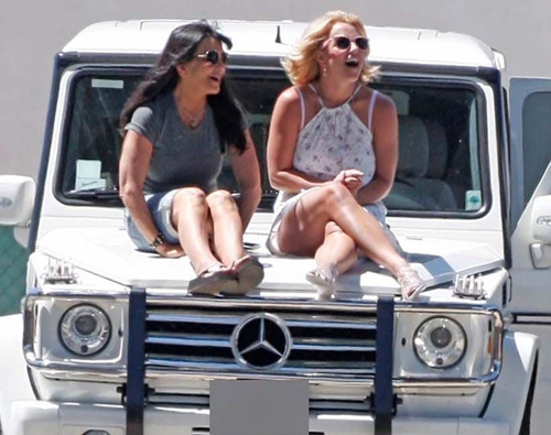 被好莱坞白富美玩于股掌的小汽车们