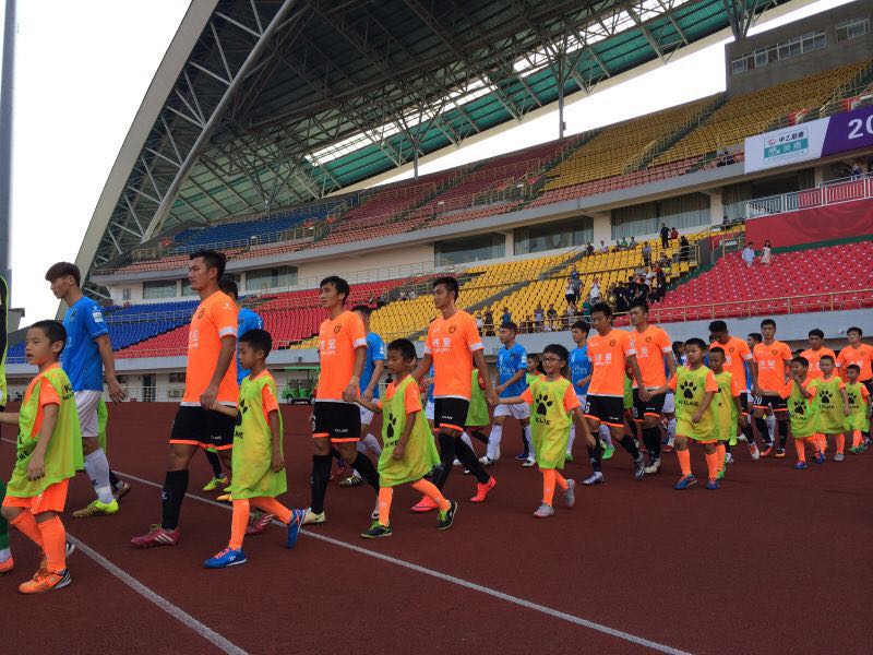 中乙对成都钱宝,中乙钱宝点球险胜进四强