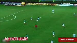 托蒂凌空爆射任意球,十大任意球gif