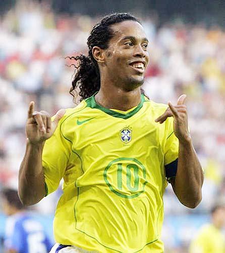 那些经典庆祝动作哪一个只看背影便能识别？