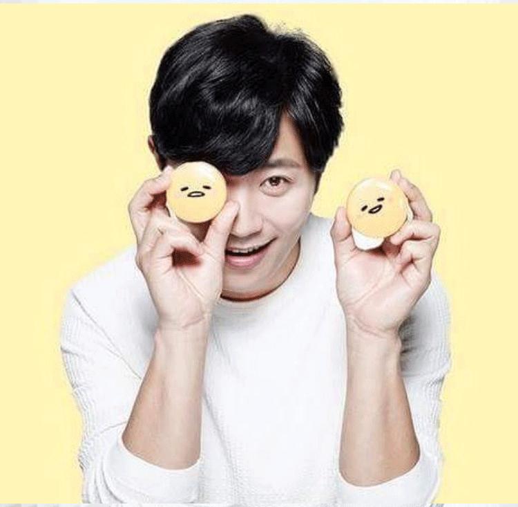 迪士尼化妆包联名,超奇葩联名化妆品