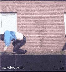 踢足球一定要学会颠球吗,踢足球都是罗圈腿吗