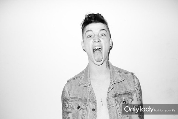 夏日舔屏初恋一般的男孩AshStymest