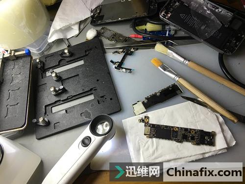 猴赛雷:iphone5S漏电、无基带、无信号故障集合一锅端!