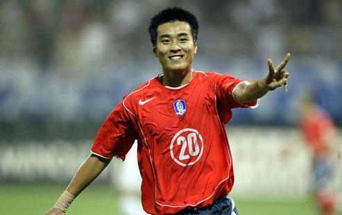 2004年东亚杯李玮锋,2002年十强赛李玮锋头球