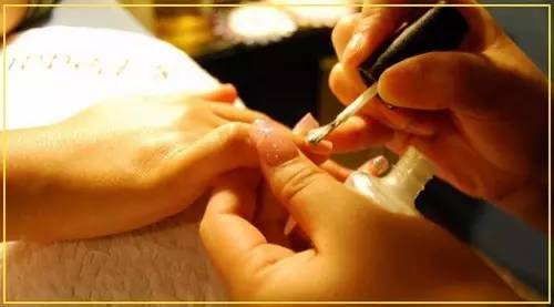 美甲新手入行步骤,美甲新手开店注意事项