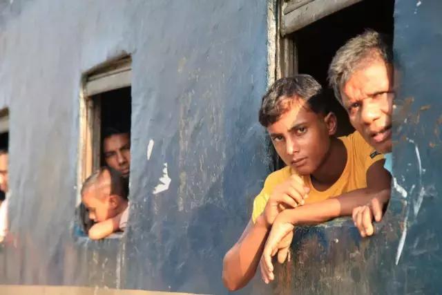 孟加拉国送花篮,孟加拉国朗布尔专区