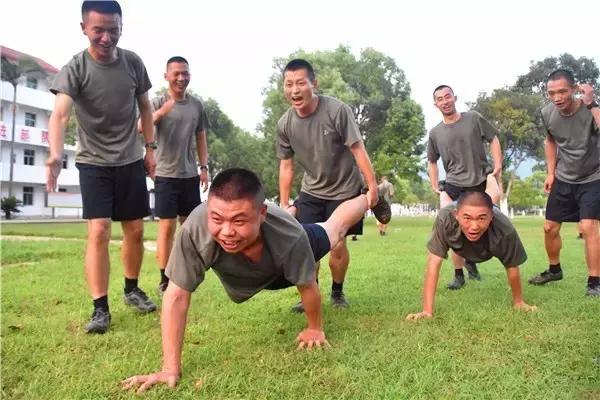 秘方｜“五味药”专治新排长“水土不服”！你get了吗？