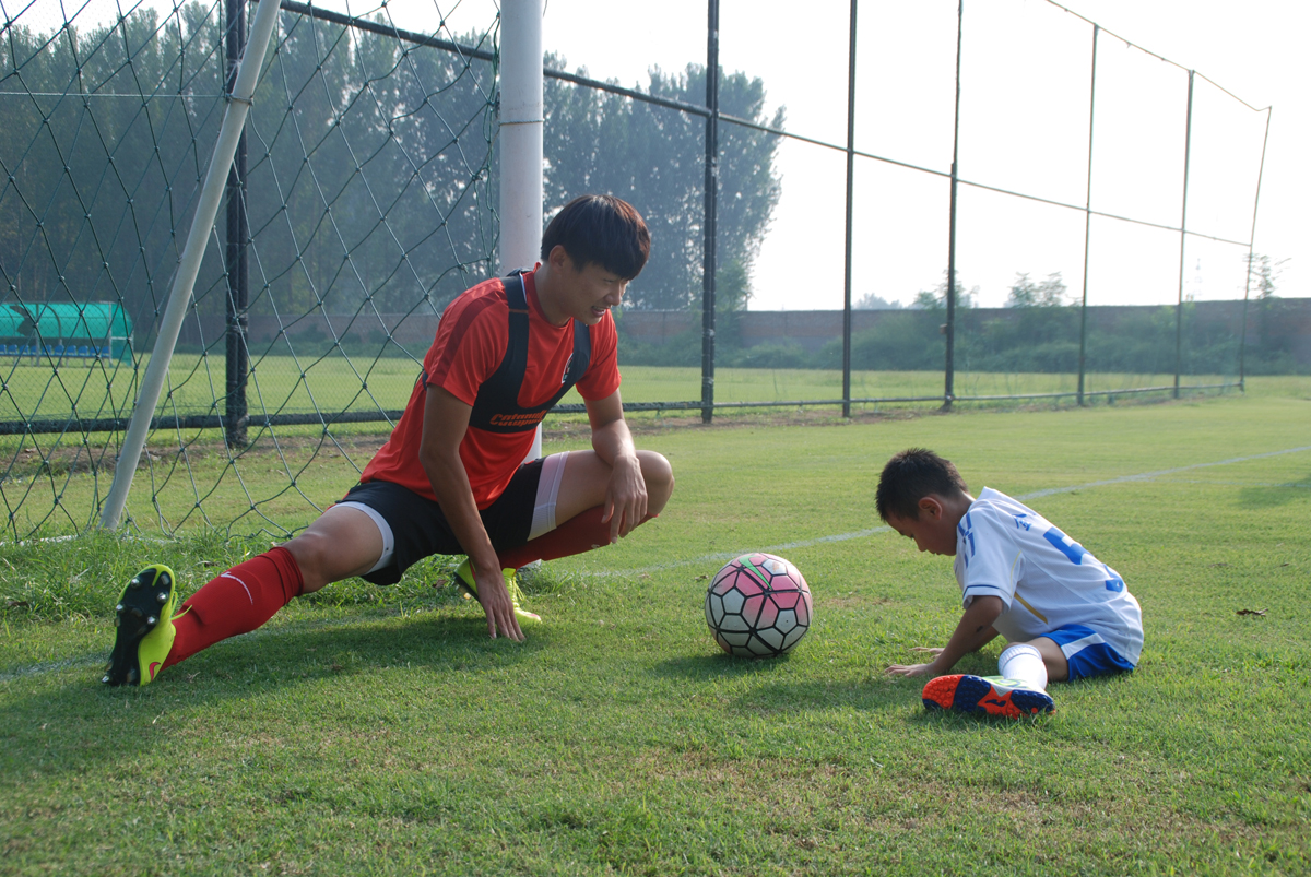 足球河南建业vs长春,足球河南建业