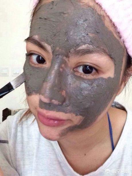 为什么鼻子挤出的白色东西很臭,鼻子上挤出的白色条状物到底是啥