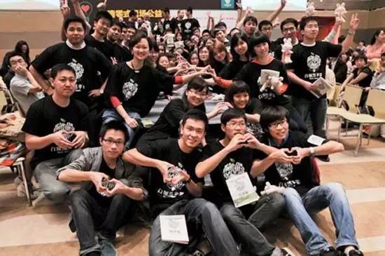 大学生公益岗位值得吗,大学生公益岗丢人吗