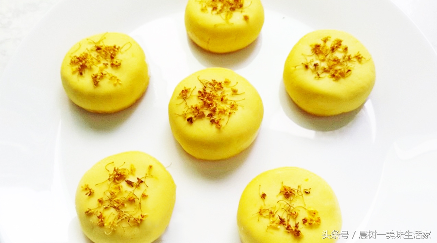 宅在家里享受周末这悠闲的时光,惬意午后有滋有味宅生活