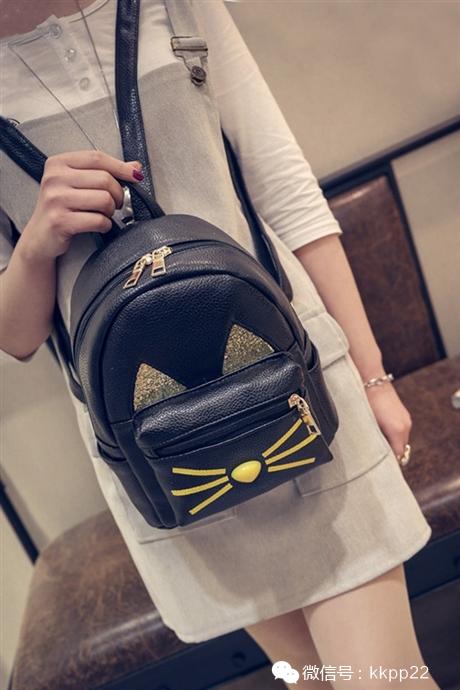 校园双肩包女大容量外出时尚,学院风大容量双肩包女包