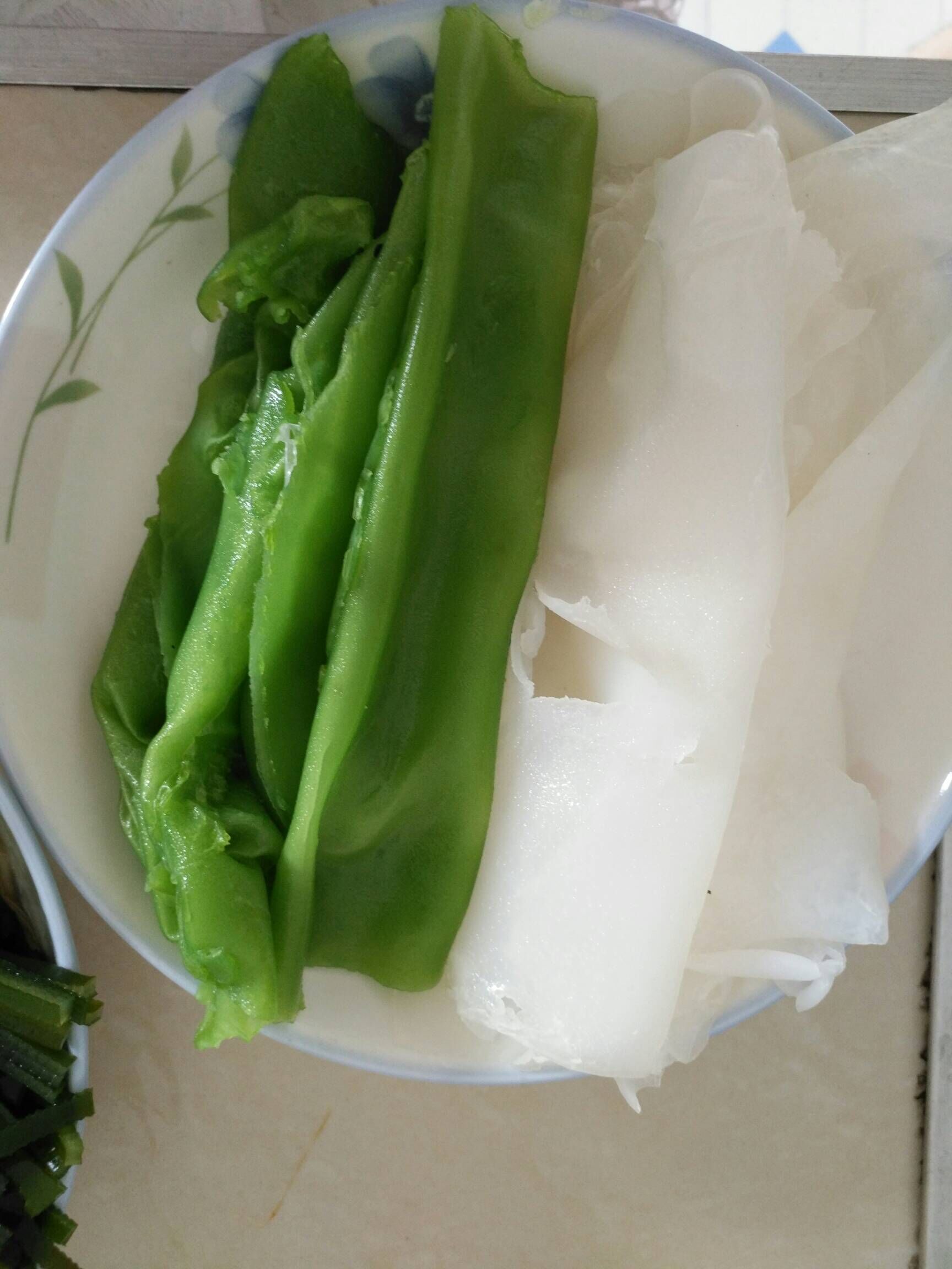 自制调料汁凉皮,蔬菜汁凉皮制作方法