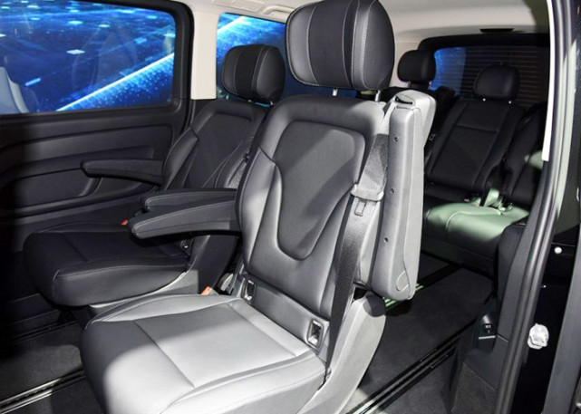 2021款奥德赛跟2021款gl8哪个好,同样花23万买别克gl8还是奥德赛好