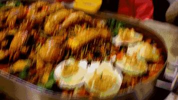 异域|中国首家无餐具的美式水货餐厅,就用你的双手大快朵颐