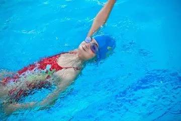 眼睛充血是红眼病么,红眼病会传染么