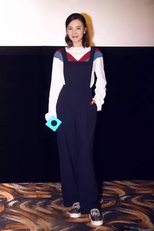 宋佳刘诗诗直筒裤,刘诗诗宋佳最爱的衬衫