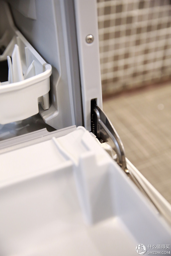 小厨房放集成灶冰箱洗碗机,小厨房如何装洗碗机和冰箱