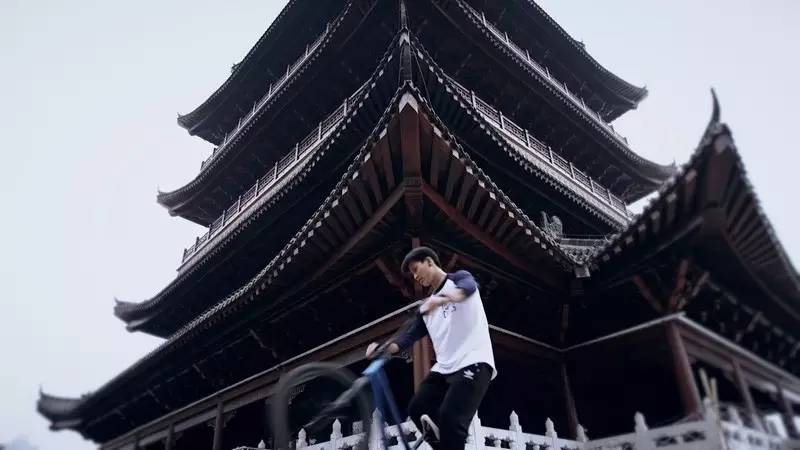 看这个南宁少年如何在街头玩成全国冠军|喜号