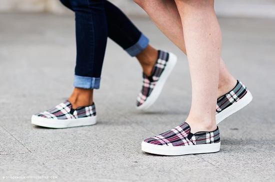 小白鞋out！这四双适合秋天的鞋快点准备起来！