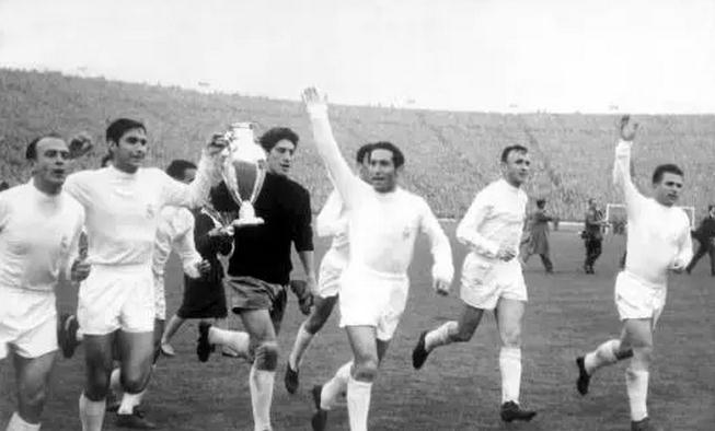 回顾历史上的超级进球机器（非足协官方认证）