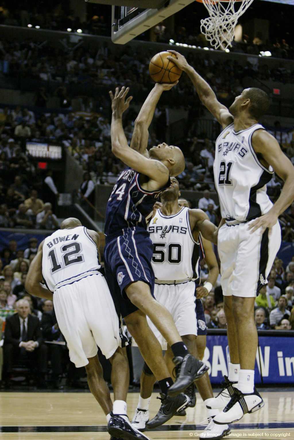 连巅峰奥尼尔都怕的男人,邓肯总决赛场均24+17+5+1+5