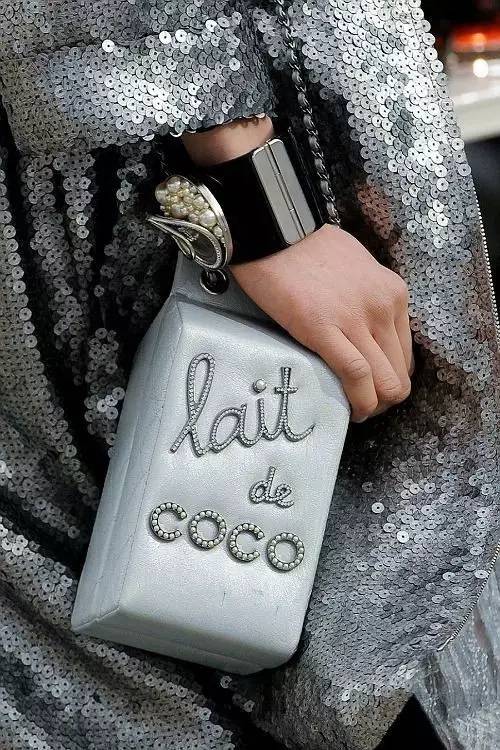 套娃chanel (chanel度假系列呼啦圈包)