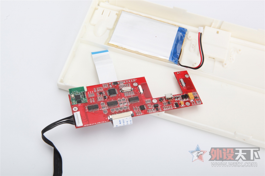 烧友心得3.0到4.0，不止1个进步——NIZRGB75蓝牙4.0静电容键盘工程机测试体验