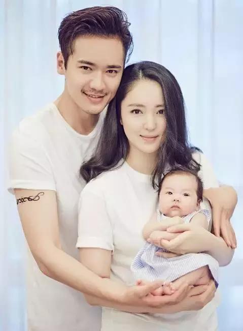 董璇和女儿的最新照片,董璇和女儿全照