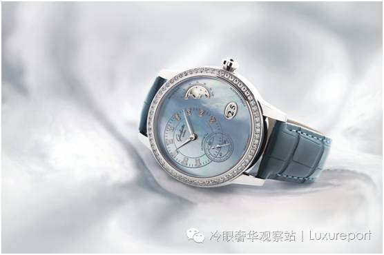 低头望明月抬头思故乡粤语,低头望故乡举头望明月