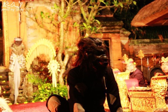 巴厘岛美拉艺术酒店,巴厘岛巴厘艺术中心