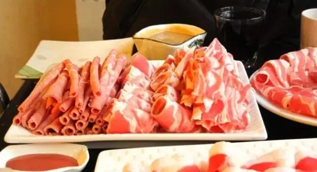 西安哪个饭店有40个人的桌子,西安餐厅桌子