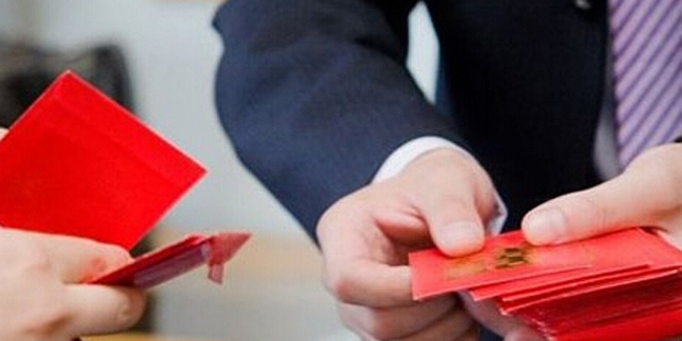 新郎如何迎亲遇最强堵门,新郎怎么应对堵门