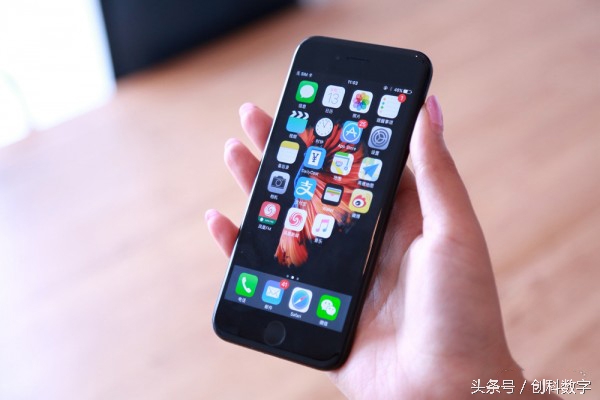 iPhone7/7Plus评测：依然是体验最好的手机！