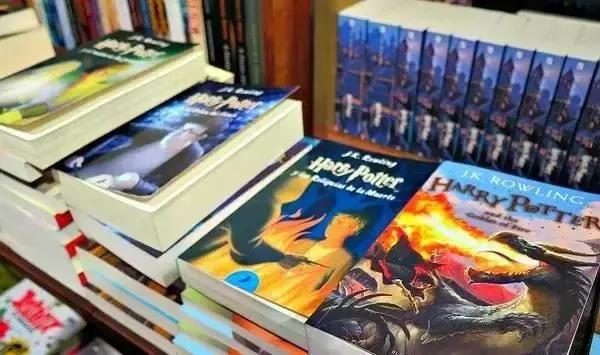 新华书店一代人的记忆,你记忆中的新华书店是怎么样的呢