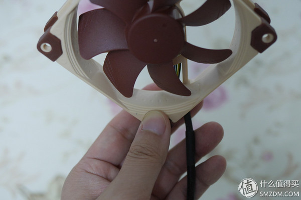 猫头鹰u9s散热器,猫头鹰散热器u9s能压14600k吗