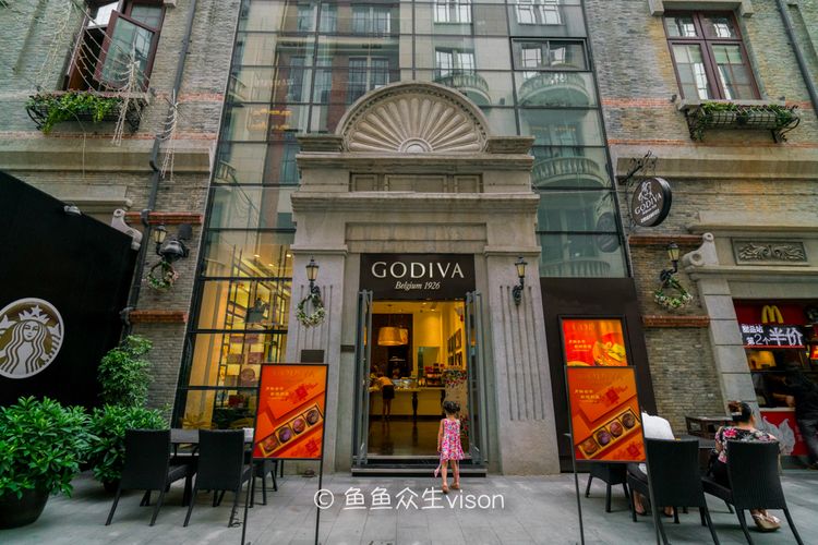 世界上最长的商业街在哪里,世界上最长步行街是哪个国家