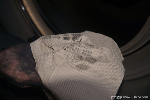 技不压身多学点技术,清洗刹车鼓小妙招