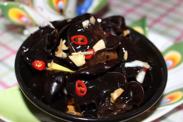 头发黑亮的秘诀,头发怎么黑又亮