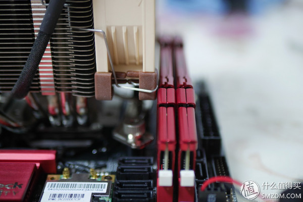 猫头鹰u9s散热器,猫头鹰散热器u9s能压14600k吗