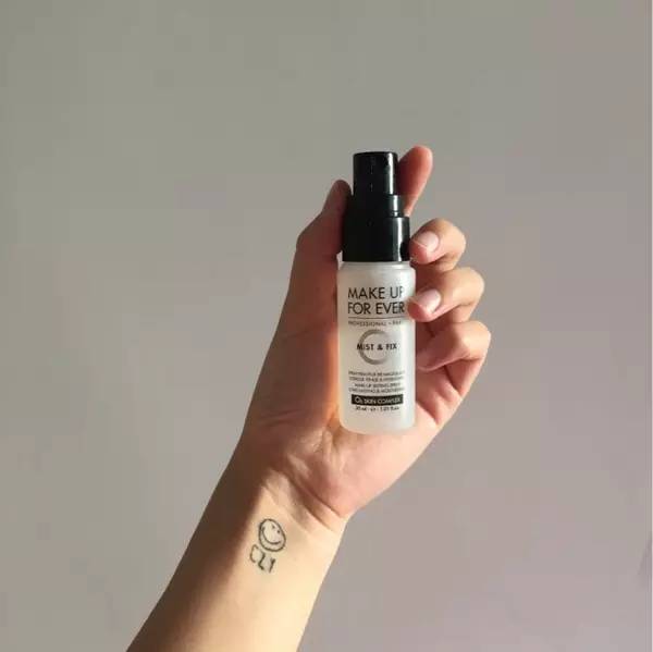 天惹噜姑娘们的混血妆已经登峰造极到这种地步了!