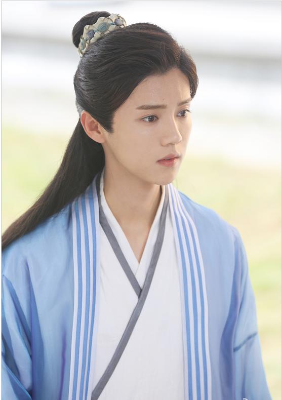 鹿晗为什么当上明星,鹿晗为什么是京圈太子