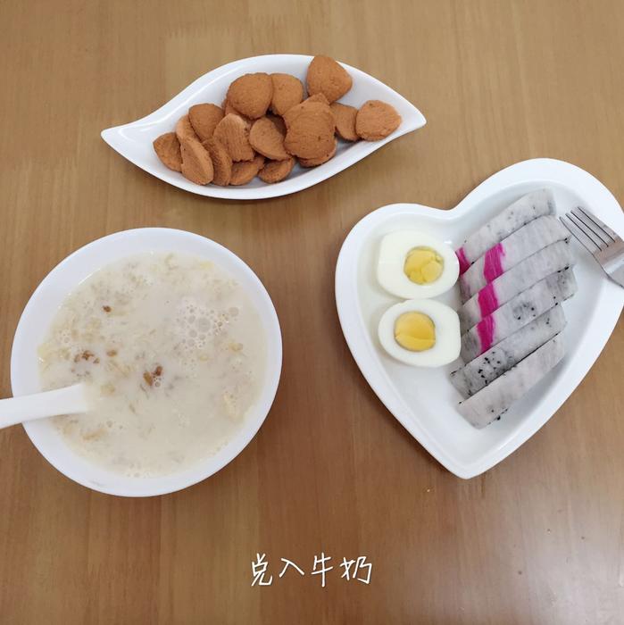 雪燕桃胶皂角米羹优惠,雪燕桃胶银耳羹多少钱一碗