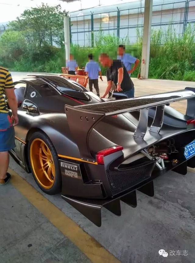 全球唯一上牌的帕加尼ZondaR惊现广东，价值4000万