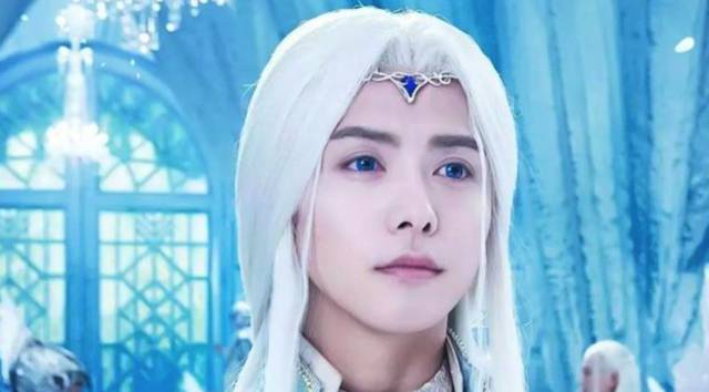 天惹噜姑娘们的混血妆已经登峰造极到这种地步了!