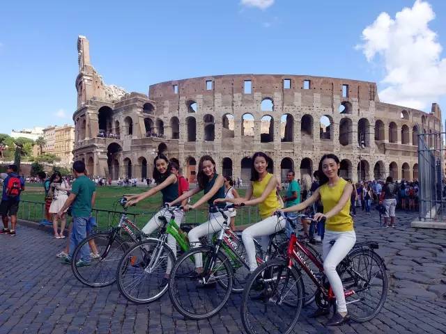 中华小姐海外之旅：许愿池边的东方少女