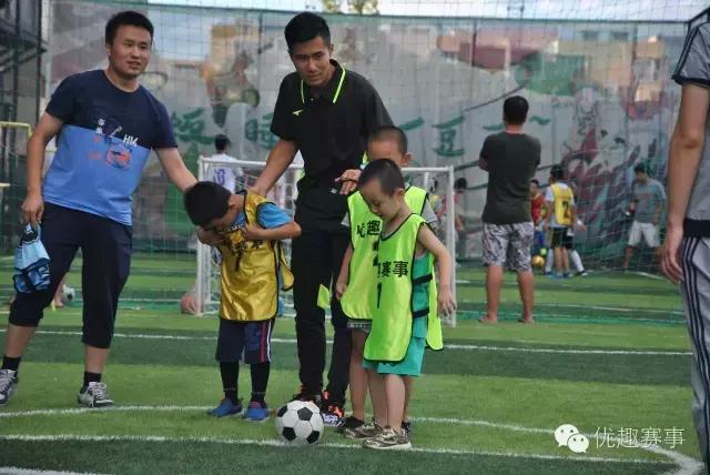 儿童足球招募,回龙观青少年足球