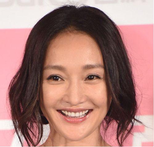 两个长头发怎么变成两个短发,长发变短发林志玲